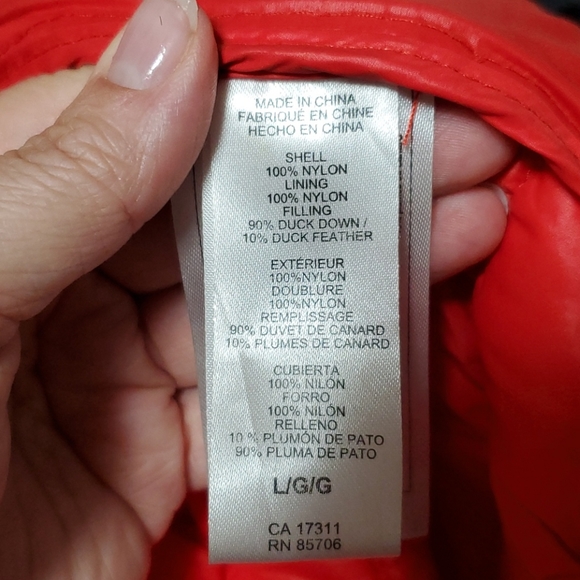 Buffalo red puffer travel jacket - Picture 5 of 7